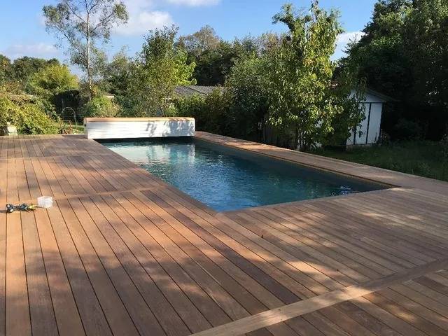 Piscine enterrée près de Saint-Selve