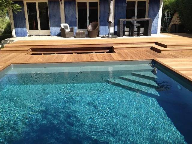 Piscine et terrasse bois
